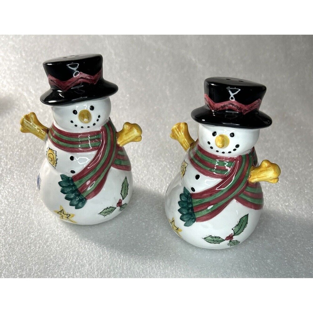 Sango The Sweet Shoppe  Snowman Salt Pepper Shakers Hand Painted Collectible